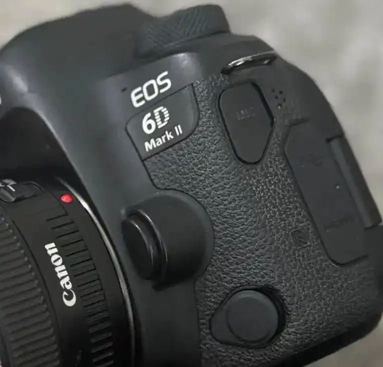 دوربین کانن فول فریم 6d مارک 2 دست دو