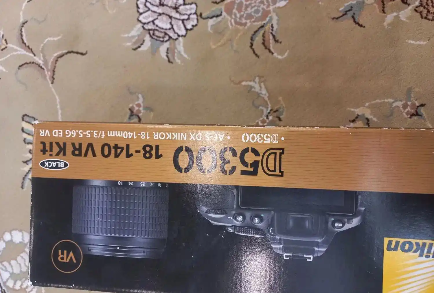 دوربین نیکن دست دو