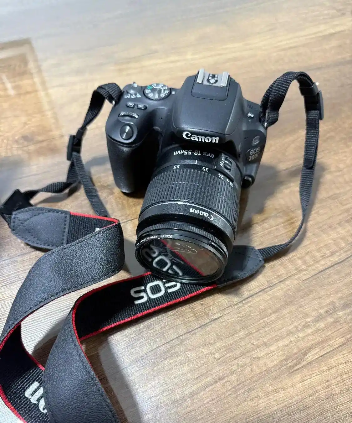 دوربین canon 200D دست دو