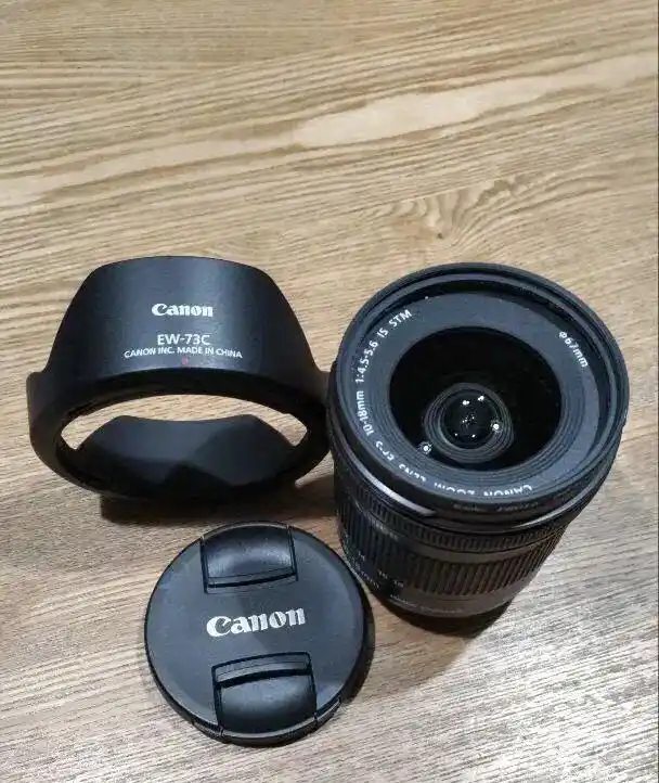 کنون Canon 10-18mm IS STM دست دو