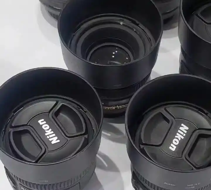 لنز نیکون 50mm F1.4 G دست دو