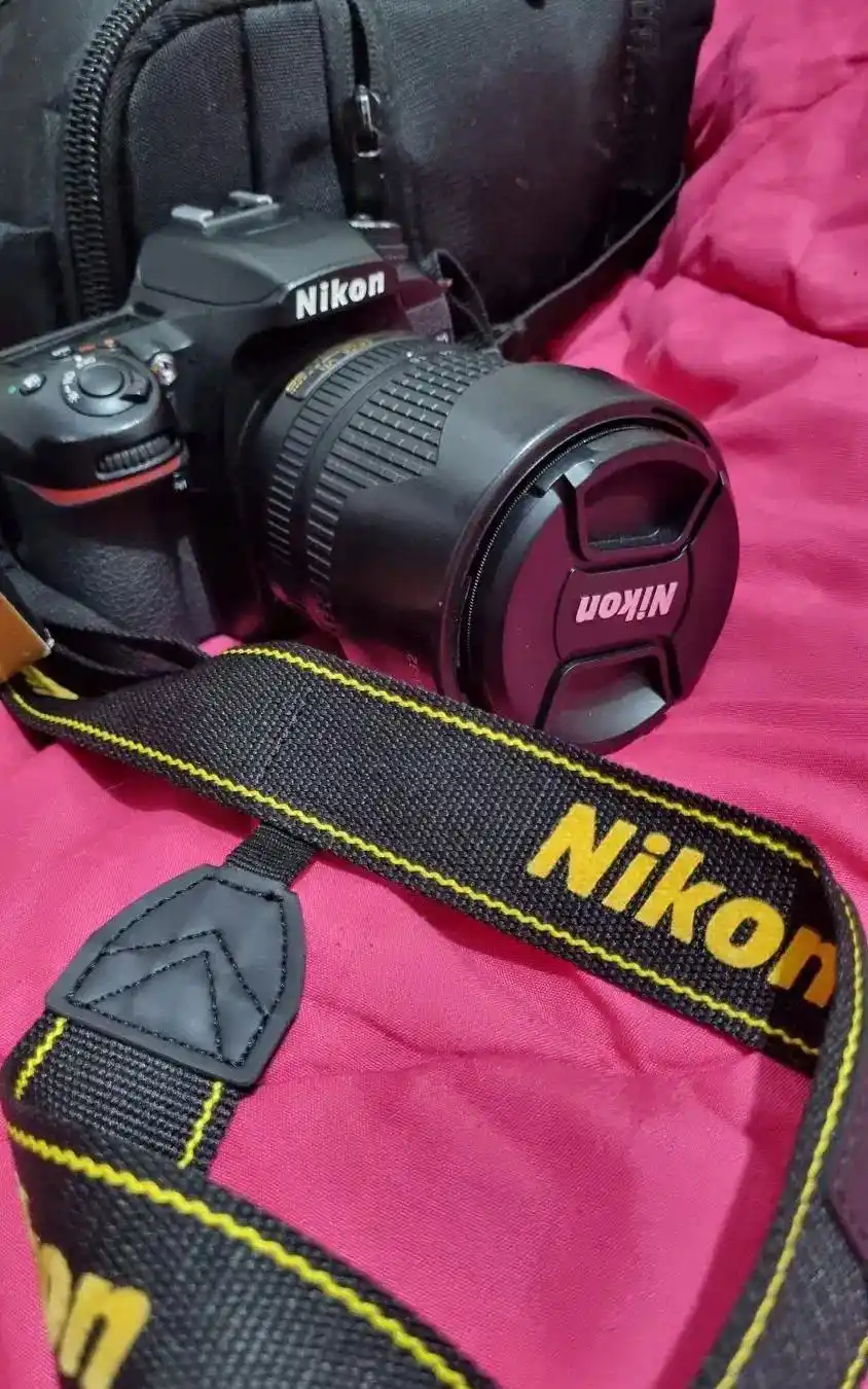 روبین nikon 7500 D دست دو