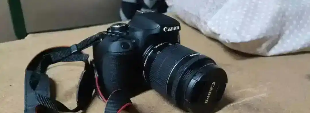 دوربین عکاسی Canon 750D دست دو
