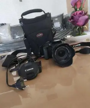 دوربین کانن 750d + 18-55mm دست دوم
