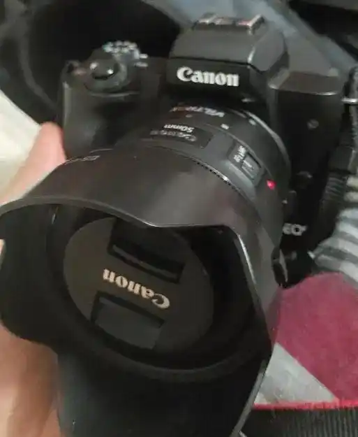 دوربین canon m50 mark 2 همراه با لنز (کارکرده) دست دو