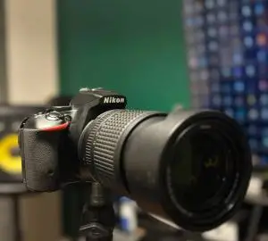 نیکونd5500 دست دوم