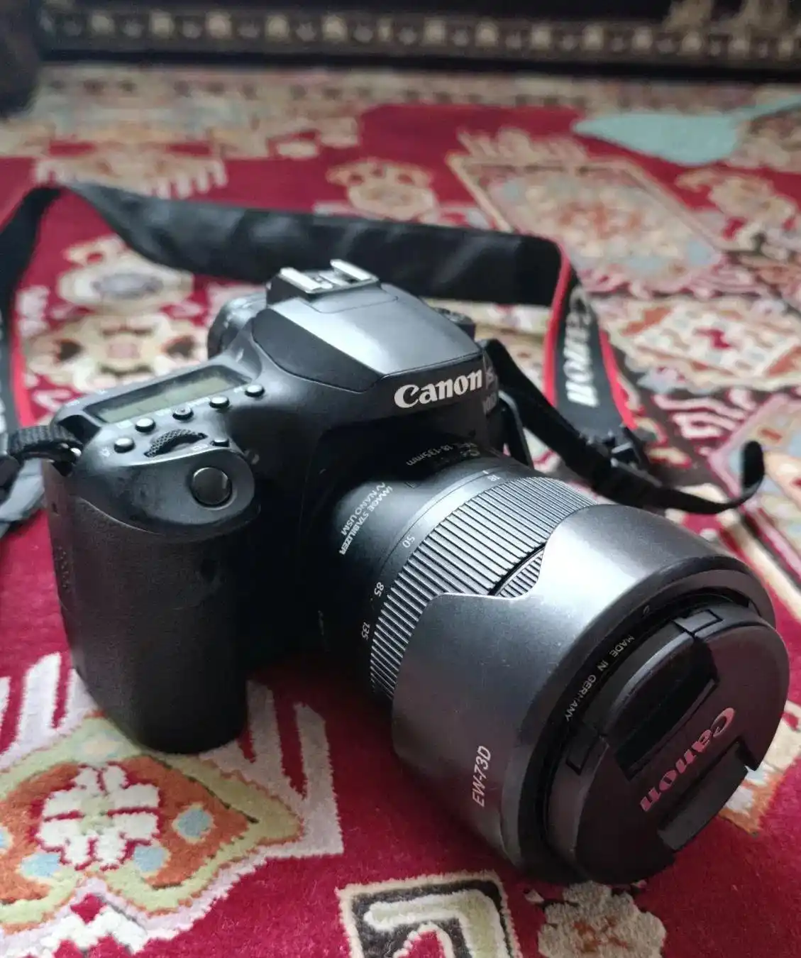 کنون 90 d دست دو