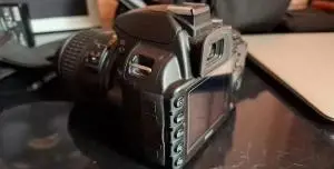 دوربین نیکنD3100 دست دوم