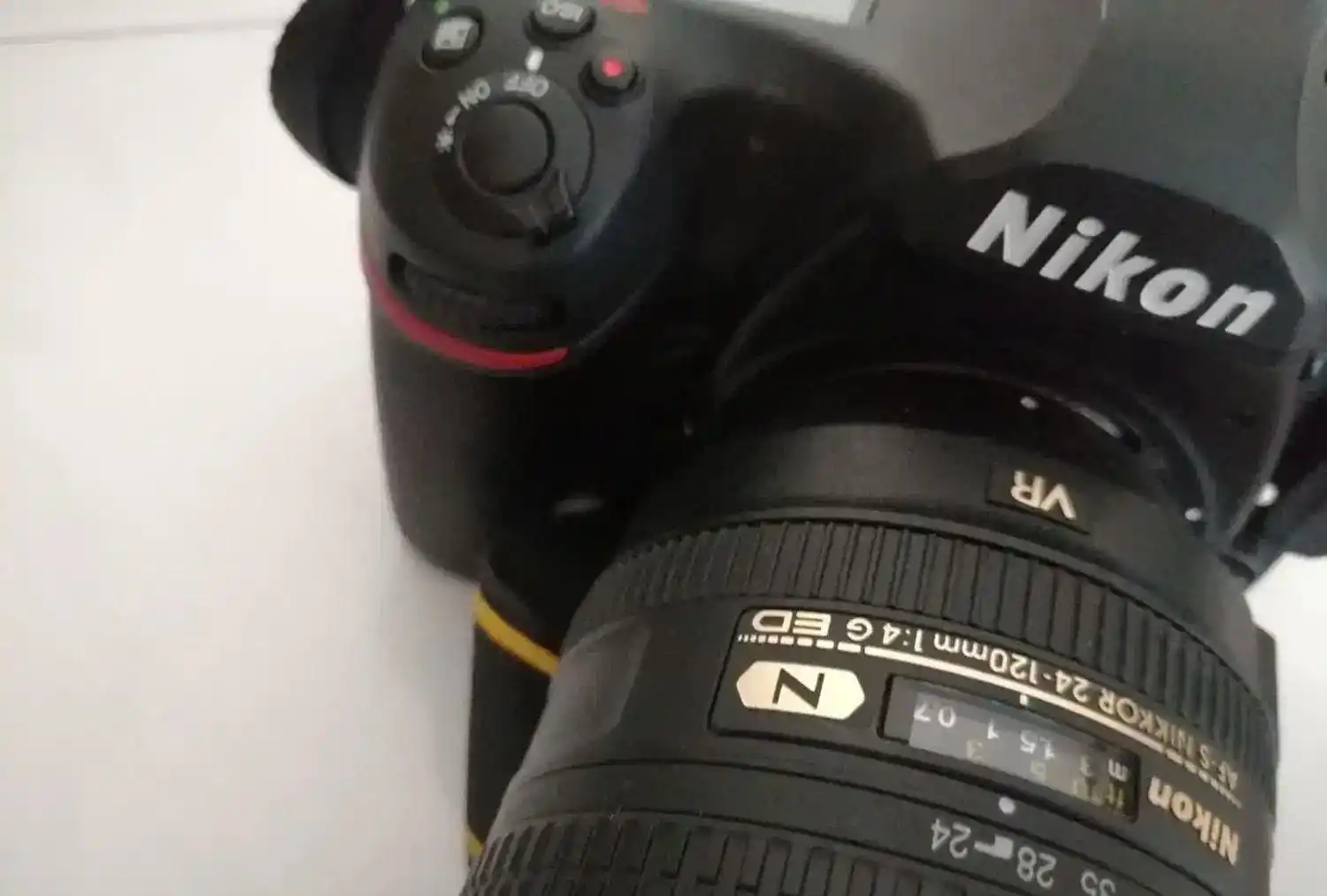 دوربین نیکون D850 با لنز کیت درحدنو دست دو