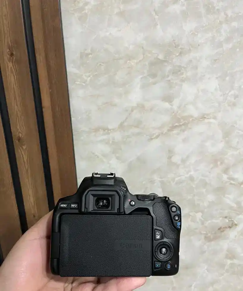 کنون250d بالنز کیت زیر ۱۰۰۰شات دست دو