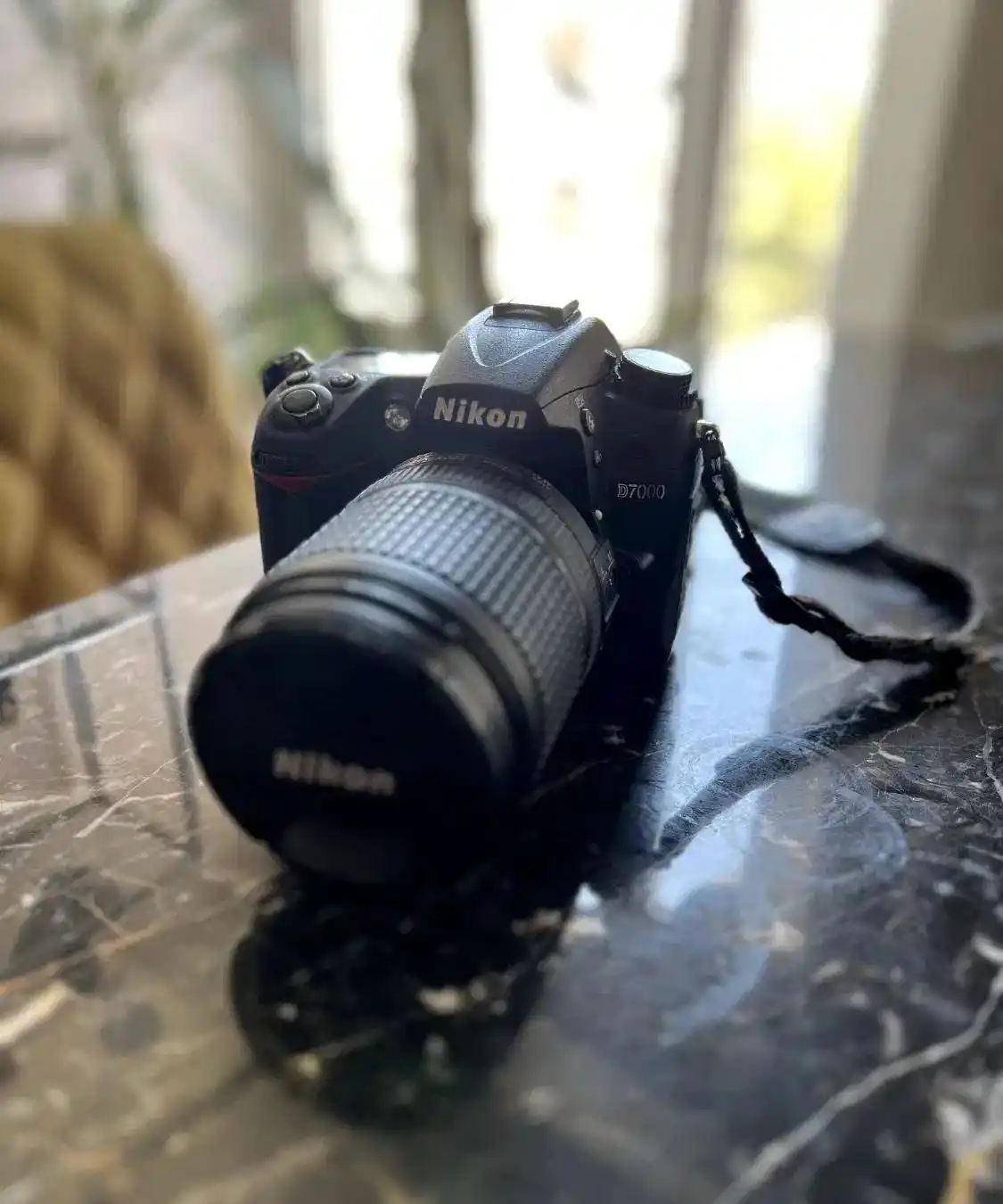 دوربین عکاسی و فیلمبرداری نیکون D7000 دست دو