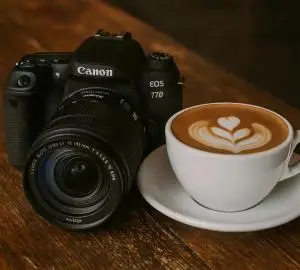 دوربین کنون ۷۷d دست دوم