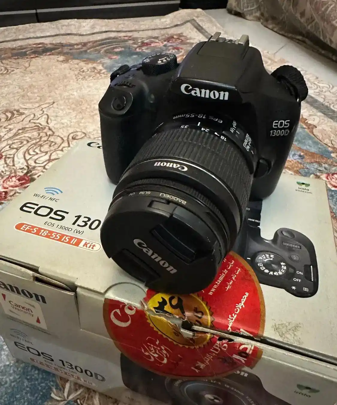 دوربین 1300D دست دو