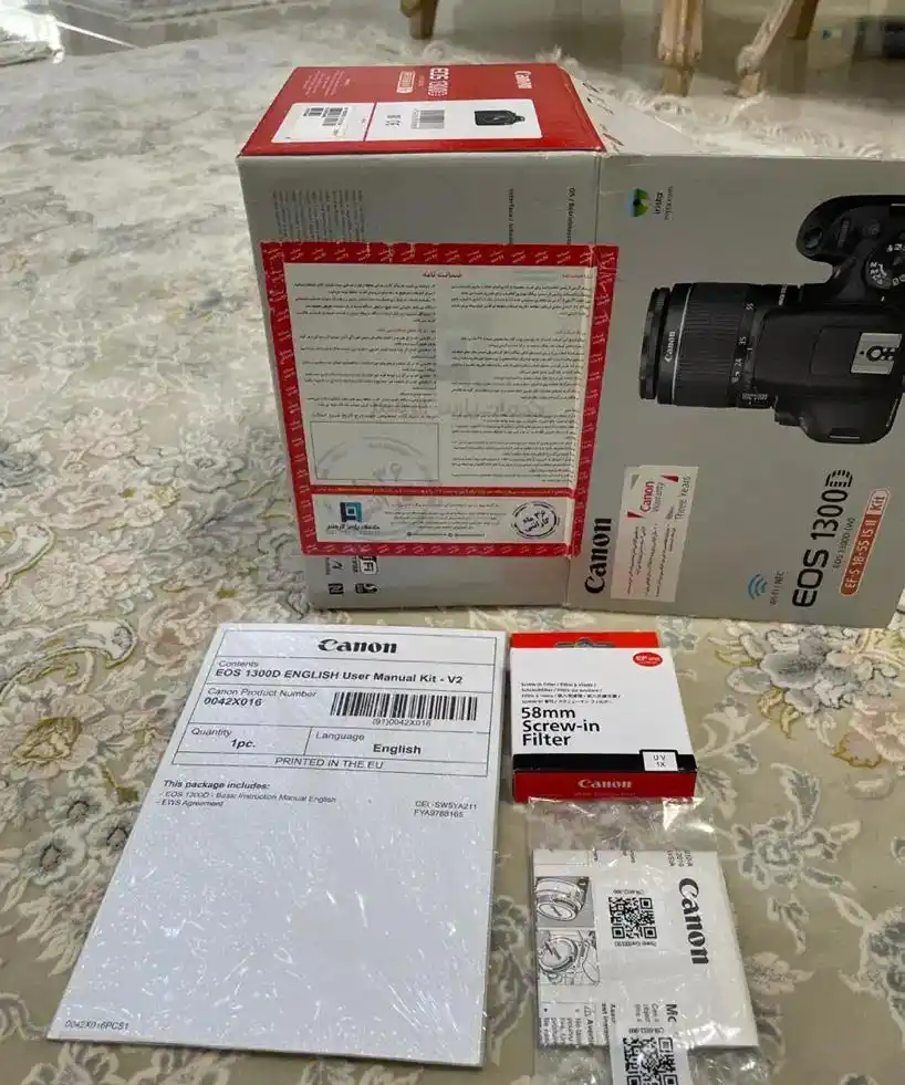 دوربین عکاسی canon 1300D دست دو