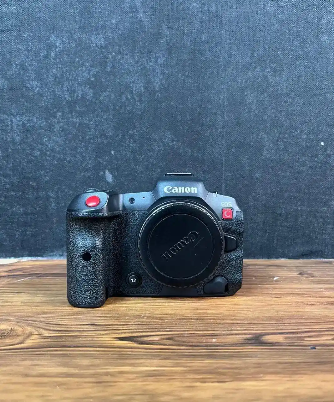 دوربین کنون Canon R5C دست دو