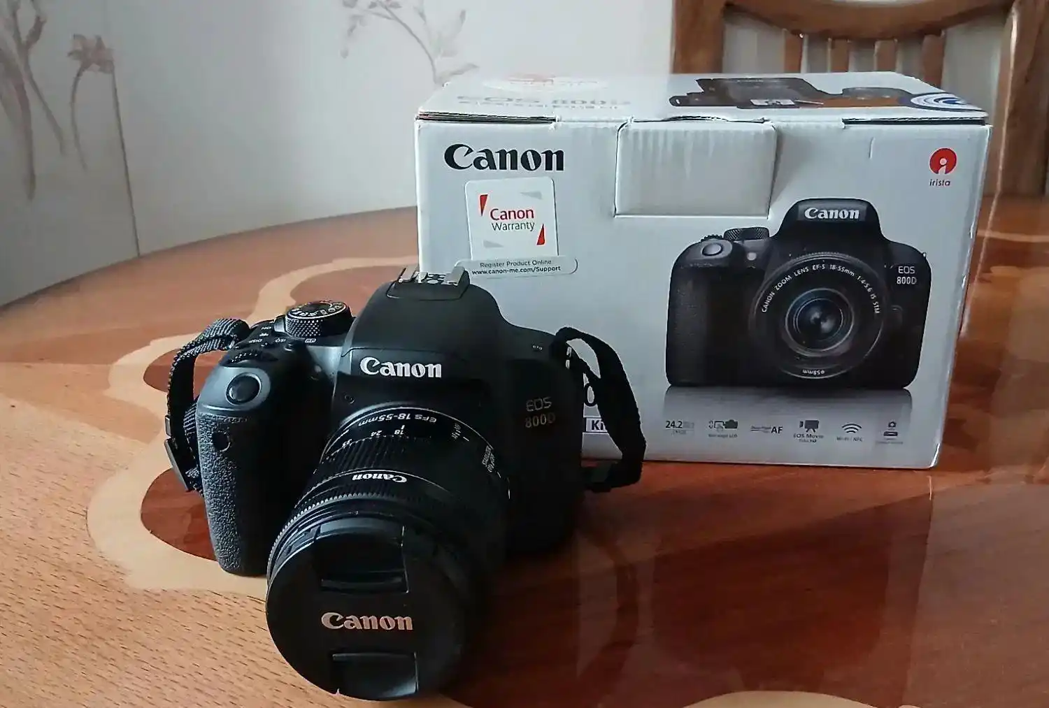 دوربین canon 800D دست دو