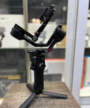 گیمبال رونین آر اس ۴ استاندارد ronin rs4 دست دوم