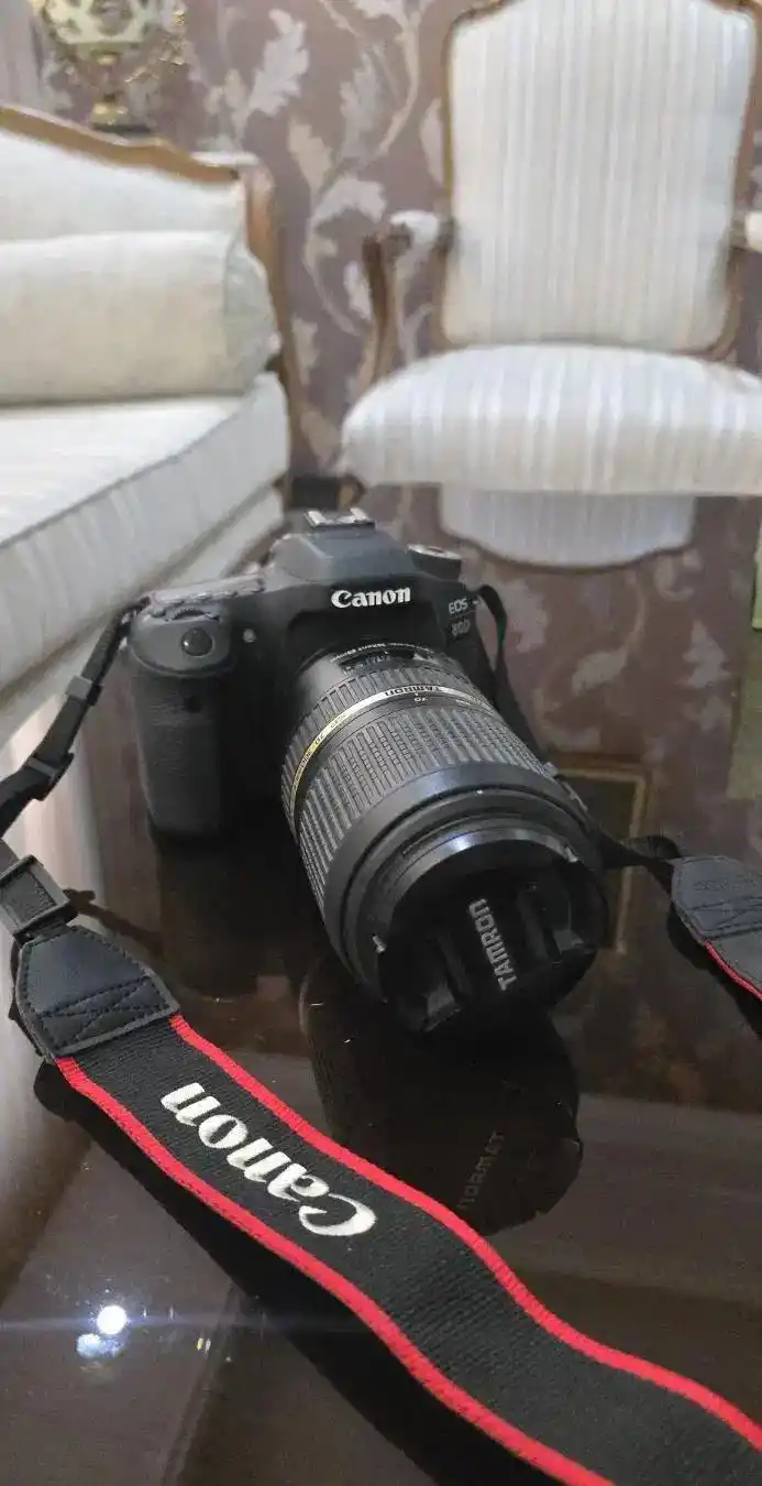 دوربین کنون 80D به همراه لنز تامرون ۷۰-۲۰۰ دست دو
