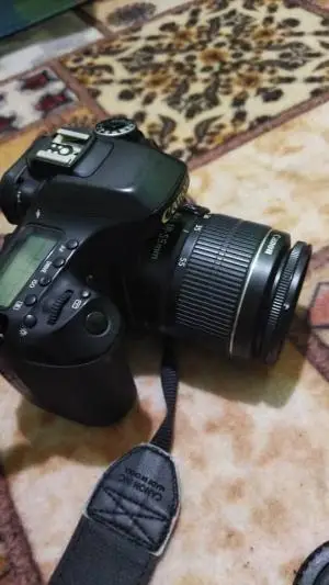 دوربین کنون 80d دست دوم