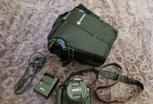 دوربین کنون 2000d در حد نو دست دوم