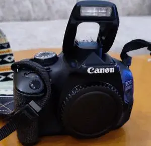 دوربین کنون EOS 600D دست دوم