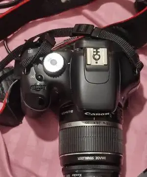 دوربین حرفه ای کانن kiss x4 دست دوم