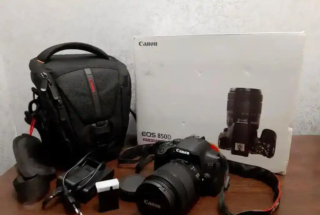 کیت 850d و لنز 135-18 USM دست دو
