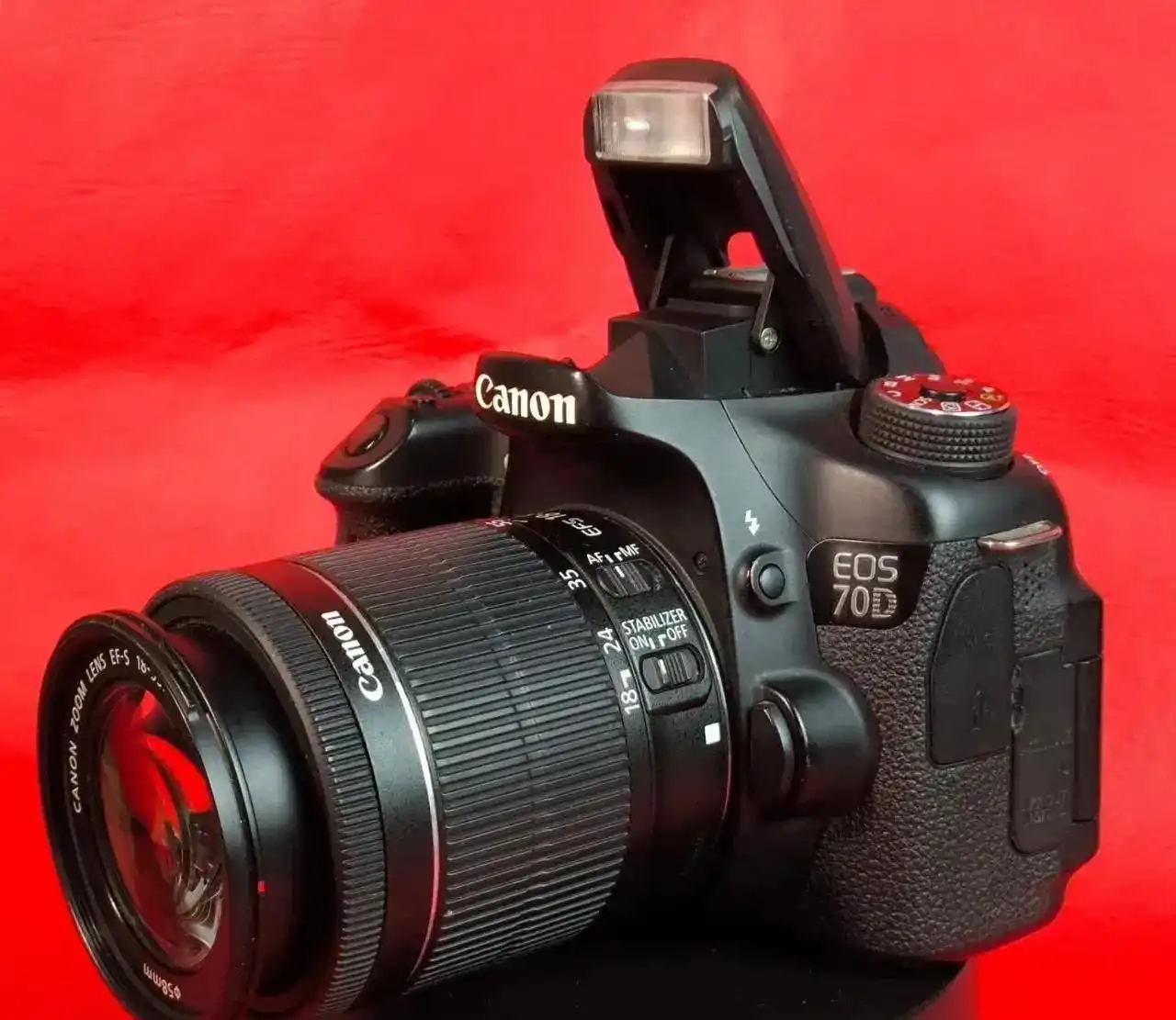 دوربین عکاسی کارکرده 70D لنز ۱۸.۱۳۵ و ۵۰ f1/8 دست دو