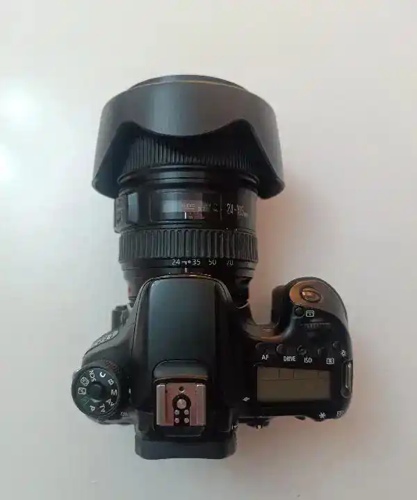 دوربین عکاسی 70D دست دو