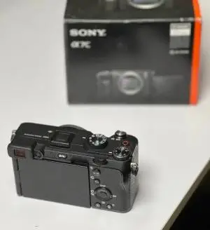 سونی آلفا a7c فروش یا معاوضه دست دوم