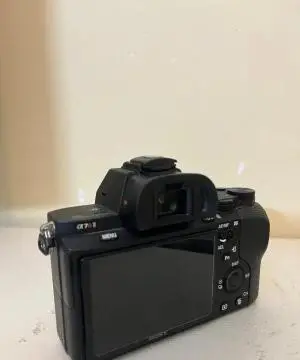 دوربین الفا7R2بالنز50میلیمترباکیفیت 42مگاپیکسل دست دوم