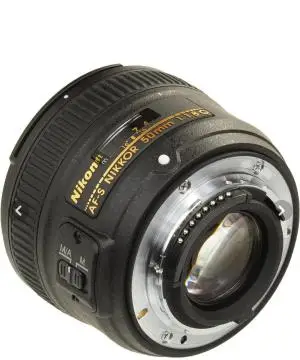 لنز 50mm نیکون دست دوم