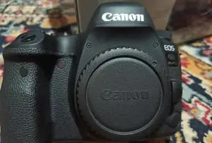 فروش کانن 6d mark2 دست دوم
