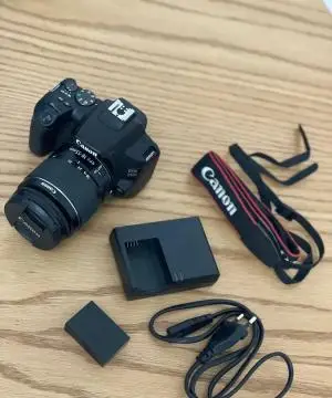 Canon 250d دوربین کنون دست دوم