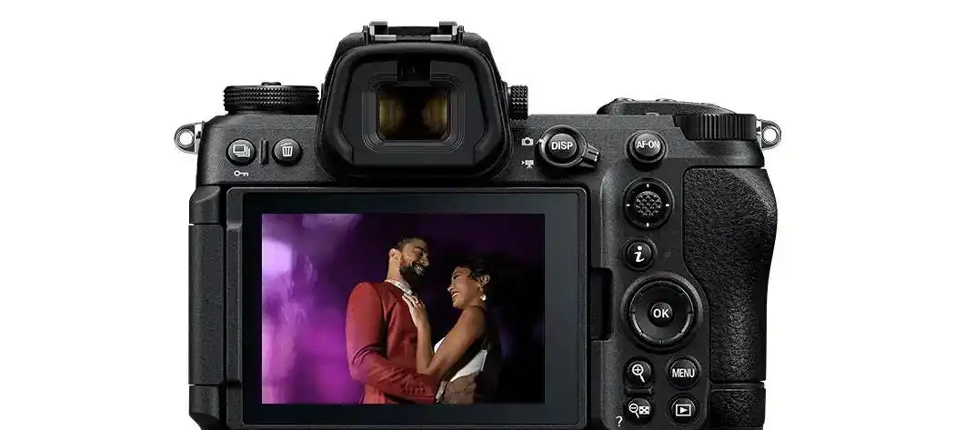 دوربین Z6 mark3+ لنز 50mm 1.8 Z دست دو