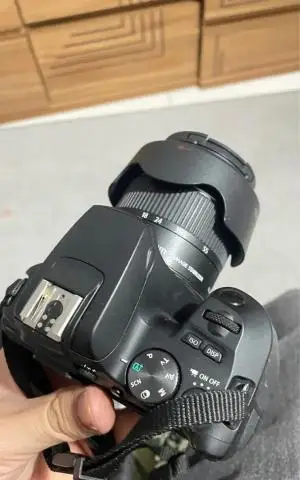 دوربین عکاسی کانن Canon EOS 100D Kit 18-55mm f/3.5-5.6 دست دوم