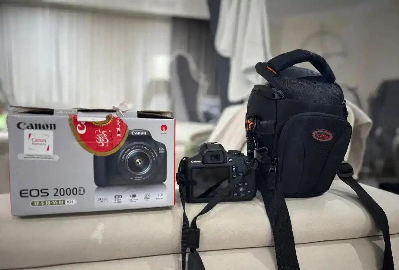 دوربین کانن ۲۰۰۰d شات زیر ۲۰۰ عدد دست دو