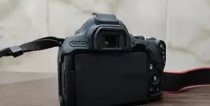 کنون 250D دست دوم