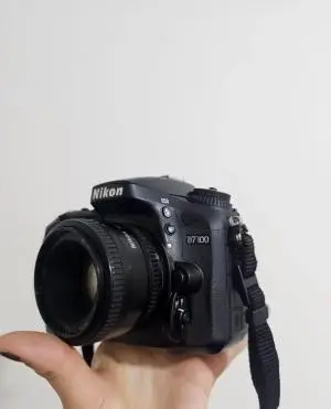 دوربین نیکون d7100 دست دوم