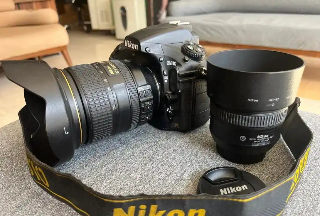 نیکون D810 دست دو