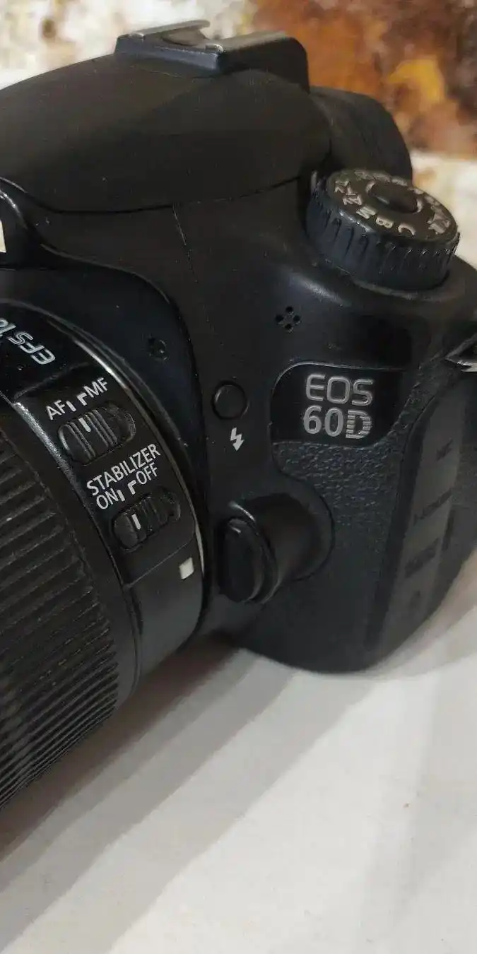 دوربین کنون 60d با لنز 135-18 دست دو