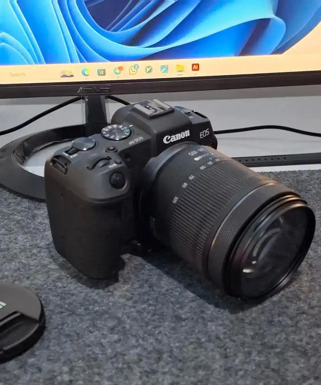 دوربین کانن RP دست دو