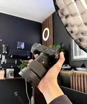 دوربین a6400  سونی  درحد اکبند دست دوم