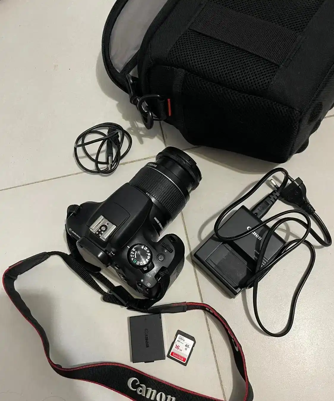 دوربین عکاسی canon1300d دست دو