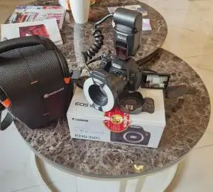 دوربین حرفه ای کانن  | Canon 850D+18-55mm دست دوم