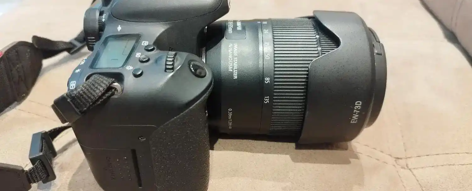 دوربین کنون ۷۷d دست دو