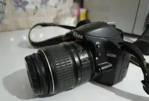 دوربین عکاسی Nikon مدل D3200 دست دوم