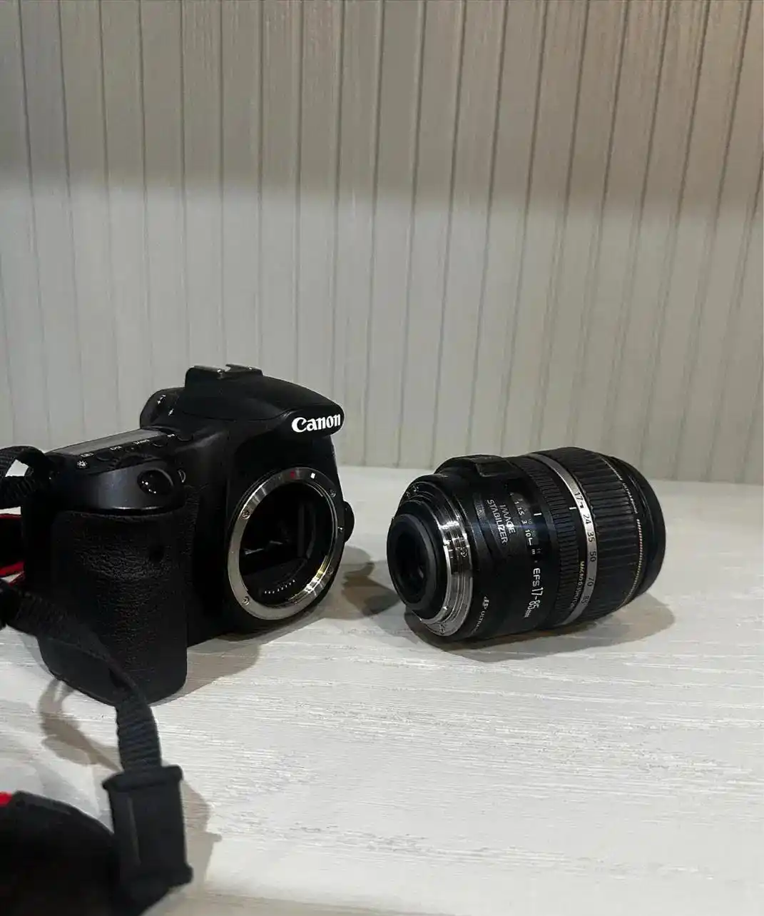 دوربین عکاسی 60D دست دو