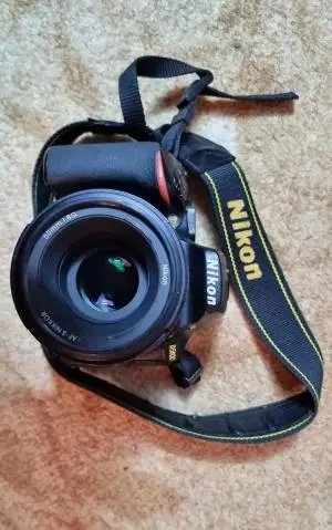 دوربین نیکون d5600 دست دوم