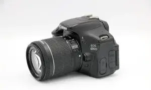 دوربین canon 600d دست دوم